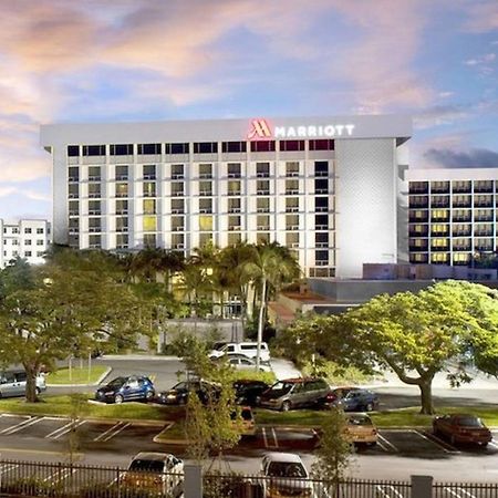 Hotel Courtyard By Marriott Miami Airport Zewnętrze zdjęcie