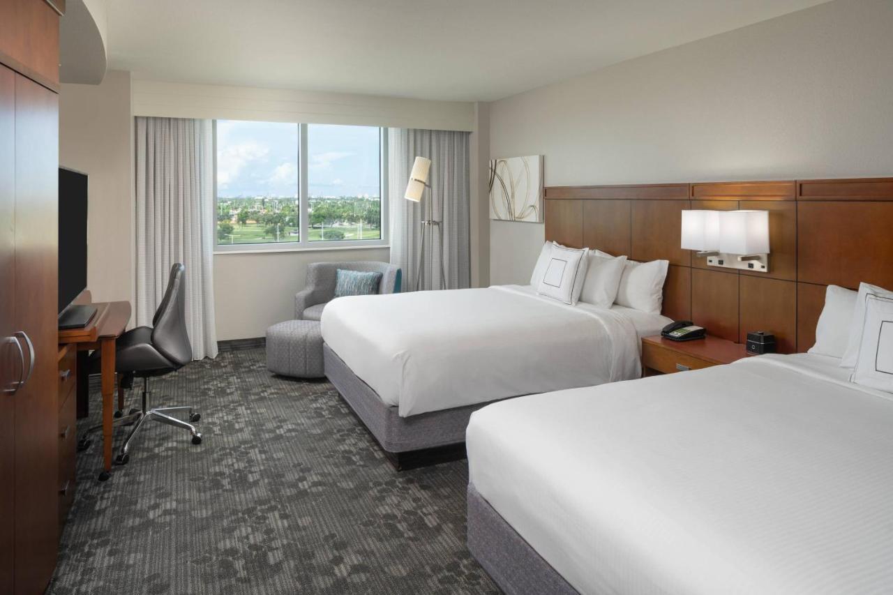 Hotel Courtyard By Marriott Miami Airport Zewnętrze zdjęcie
