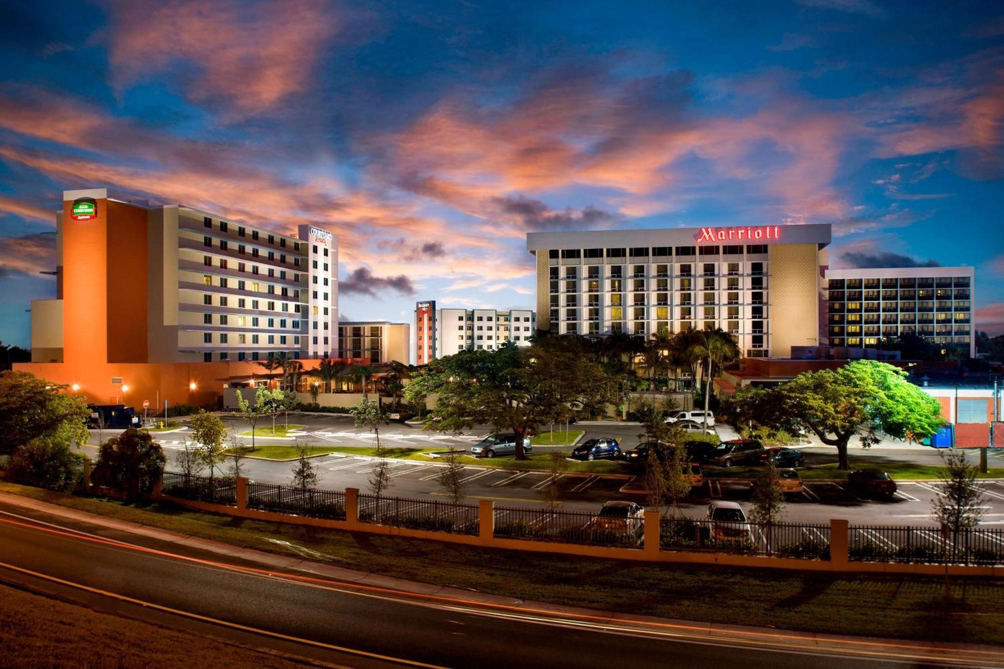 Hotel Courtyard By Marriott Miami Airport Zewnętrze zdjęcie