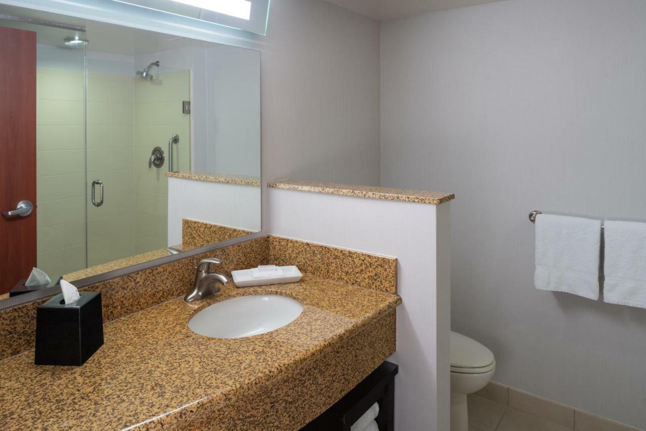 Hotel Courtyard By Marriott Miami Airport Zewnętrze zdjęcie